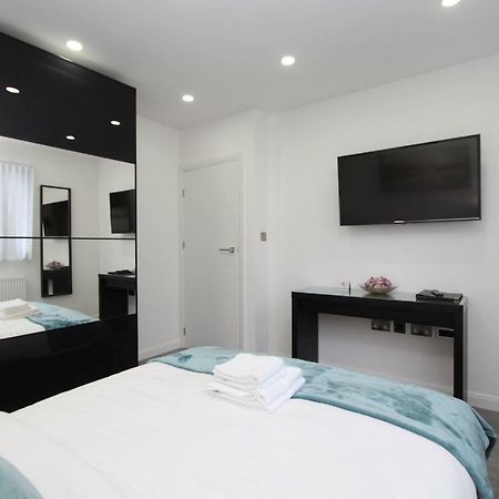 Bluegreen Suites Edgware Esterno foto