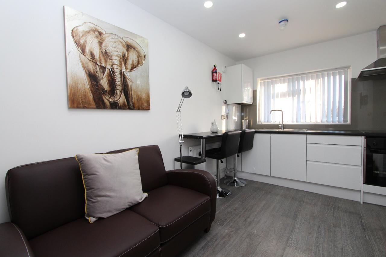 Bluegreen Suites Edgware Esterno foto