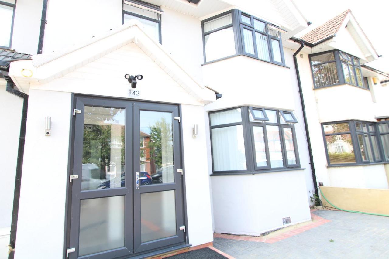 Bluegreen Suites Edgware Esterno foto